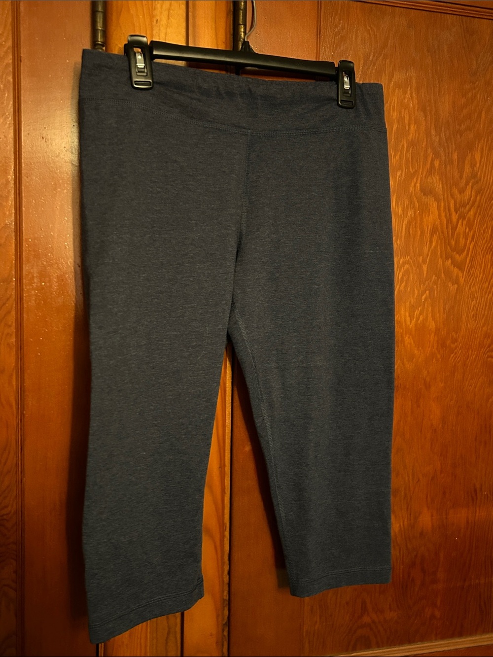 Athletic Works Womens Navy Capri Leggings
